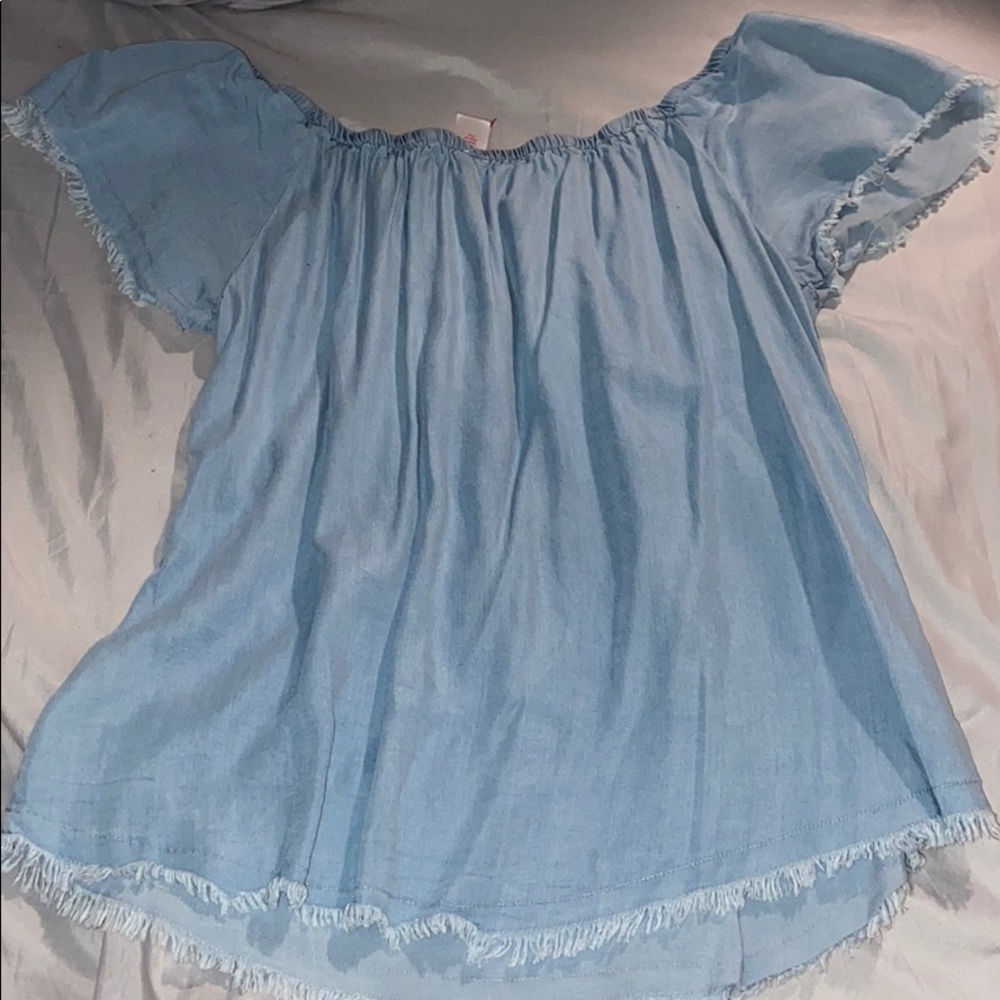 off the shoulder shirt
